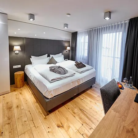 Reichsstadt - Und Restaurant 4* 哥根巴赫